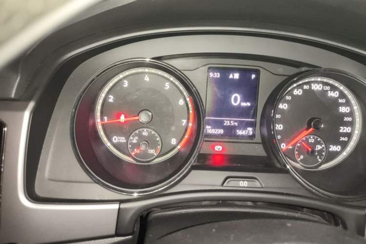 Used Volkswagen Teramont 2017 330TSI Two-Wheel-Drive Luxury Edition Instrument Cluster