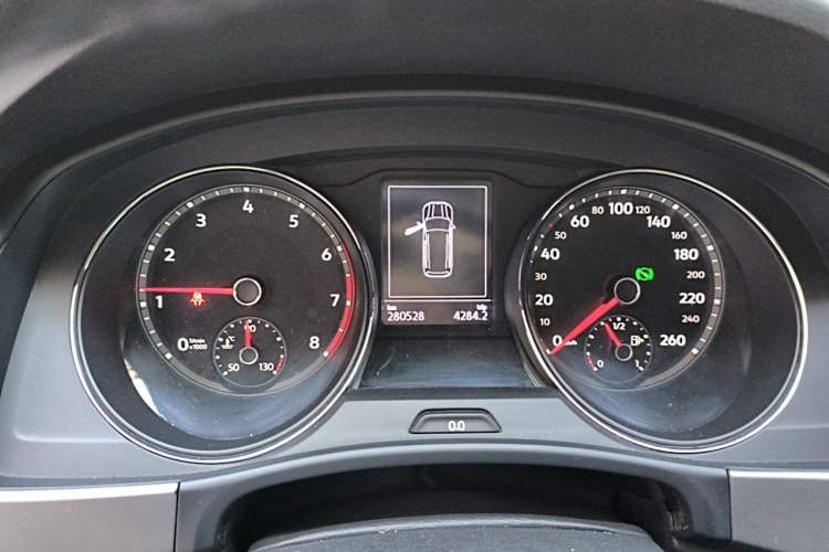 Used Volkswagen Teramont 2017 530 V6 Four-Wheel Drive Luxury Edition Instrument Cluster