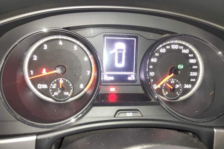 Used Volkswagen Teramont 2017 330TSI Two-Wheel-Drive Luxury Edition Instrument Cluster