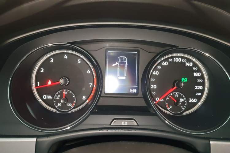 Used Volkswagen Teramont 2017 530 V6 Four-Wheel Drive Luxury Edition Instrument Cluster