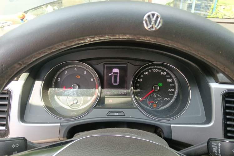 Used Volkswagen Teramont 2017 330TSI Two-Wheel-Drive Luxury Edition Instrument Cluster