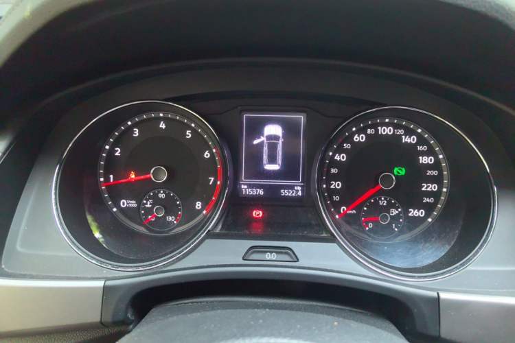 Used Volkswagen Teramont 2017 330TSI Two-Wheel-Drive Luxury Edition Instrument Cluster