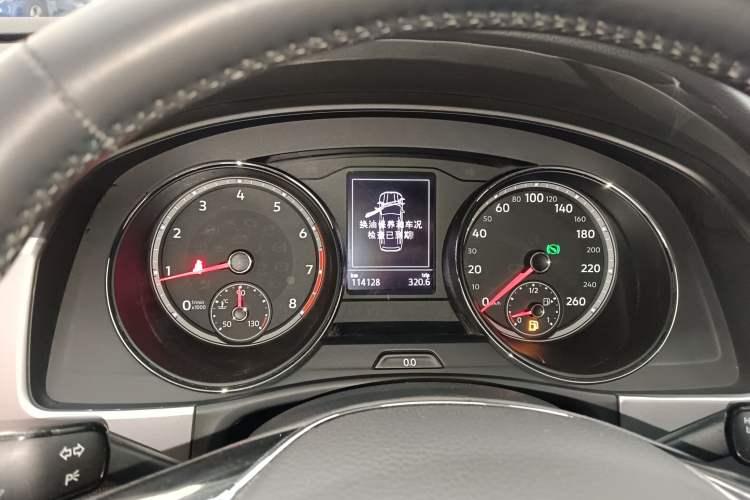 Used Volkswagen Teramont 2017 330TSI Two-Wheel-Drive Luxury Edition Instrument Cluster