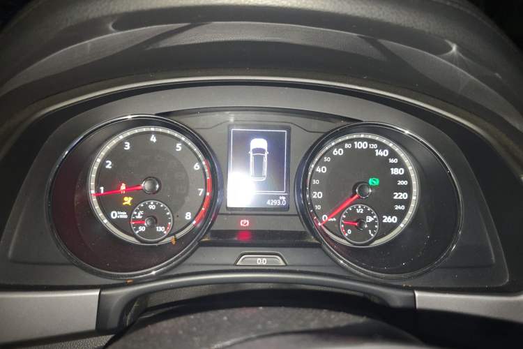 Used Volkswagen Teramont 2017 330TSI Two-Wheel-Drive Luxury Edition Instrument Cluster