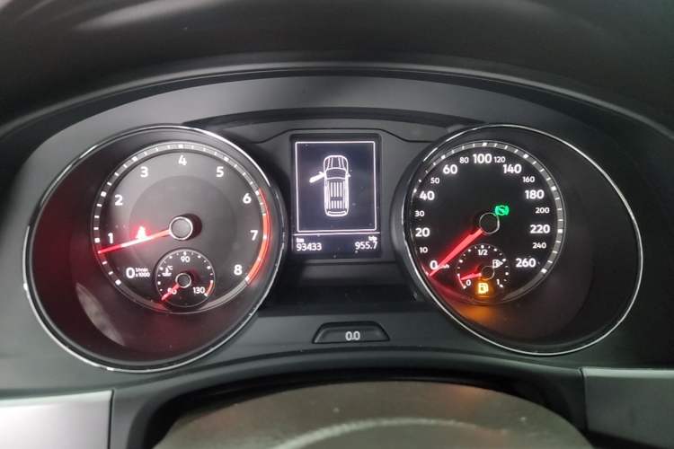 Used Volkswagen Teramont 2017 330TSI Two-Wheel-Drive Luxury Edition Instrument Cluster