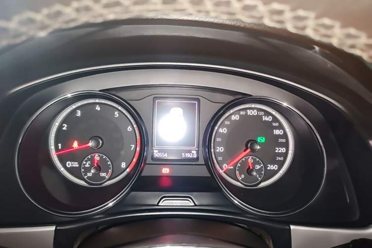 Used Volkswagen Teramont 2017 330TSI Two-Wheel-Drive Luxury Edition Instrument Cluster