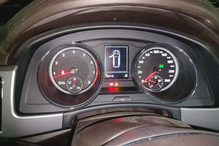 Used Volkswagen Teramont 2017 330TSI Two-Wheel-Drive Luxury Edition Instrument Cluster