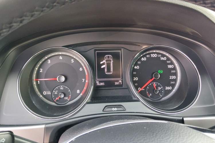 Used Volkswagen Teramont 2017 330TSI Two-Wheel-Drive Luxury Edition Instrument Cluster