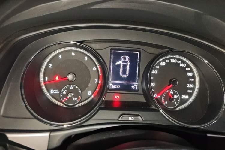 Used Volkswagen Teramont 2017 530 V6 Four-Wheel Drive Luxury Edition Instrument Cluster