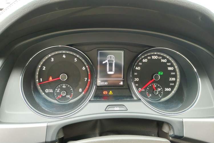 Used Volkswagen Teramont 2017 330TSI Two-Wheel-Drive Luxury Edition Instrument Cluster
