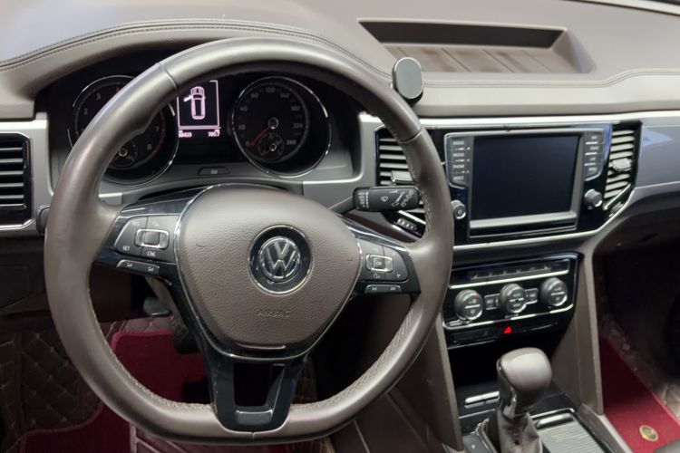 Used Volkswagen Teramont 2017 530 V6 Four-Wheel Drive Luxury Edition Instrument Cluster