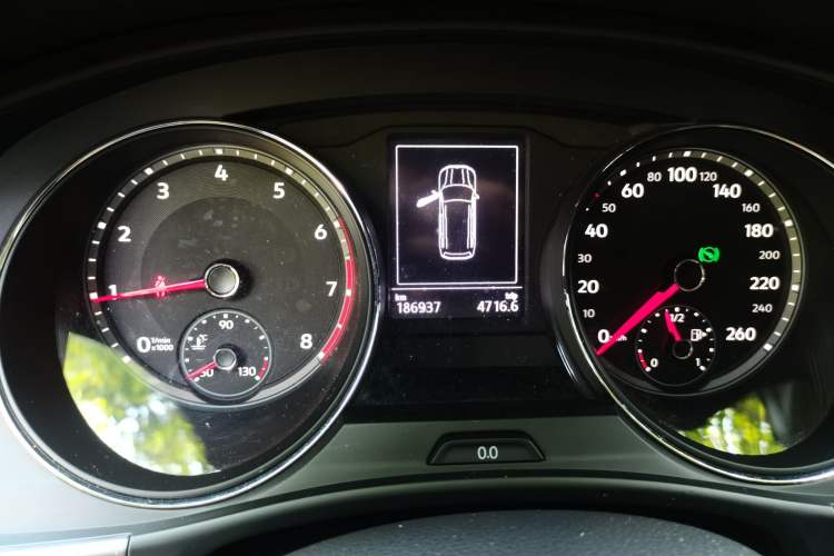 Used Volkswagen Teramont 2017 380TSI Four-Wheel Drive Comfort Edition Instrument Cluster