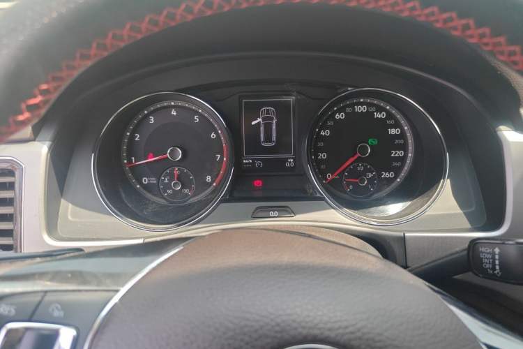 Used Volkswagen Teramont 2017 330TSI Two-Wheel-Drive Luxury Edition Instrument Cluster