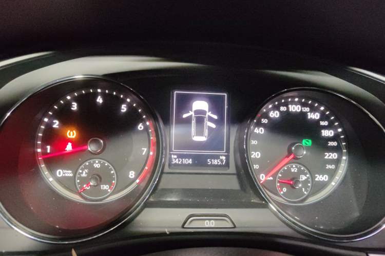 Used Volkswagen Teramont 2017 330TSI Two-Wheel-Drive Luxury Edition Instrument Cluster