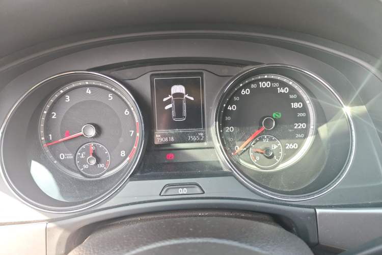 Used Volkswagen Teramont 2017 330TSI Two-Wheel-Drive Luxury Edition Instrument Cluster