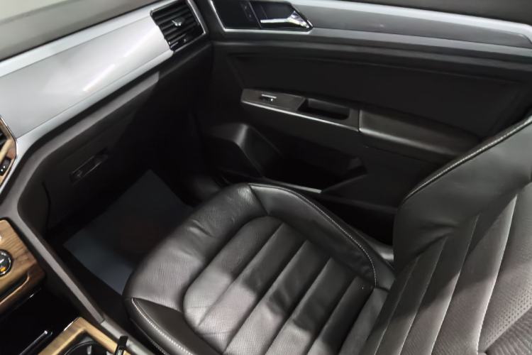 Used Volkswagen Teramont 2017 380TSI Four-Wheel Drive Luxury Edition Interior 10