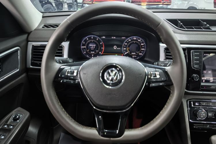 Used Volkswagen Teramont 2017 530 V6 Four-Wheel Drive Luxury Edition Interior 4