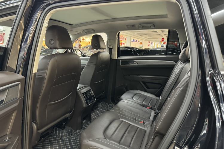 Used Volkswagen Teramont 2017 380TSI Four-Wheel Drive Luxury Edition Interior 4