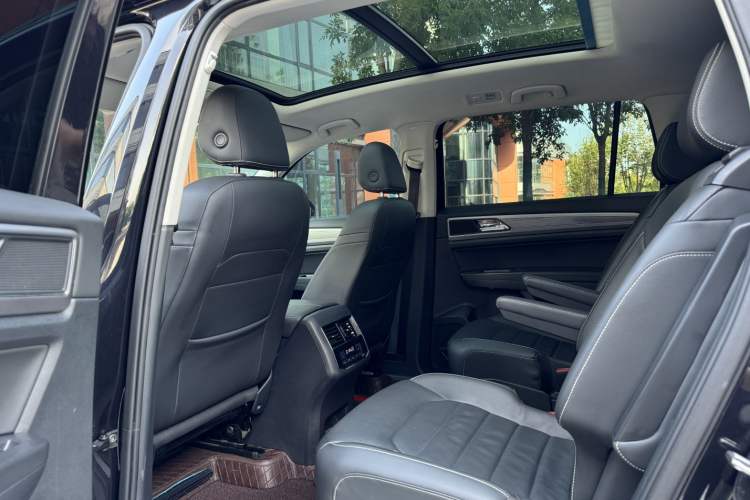 Used Volkswagen Teramont 2017 530 V6 Four-Wheel Drive Luxury Edition Interior 4