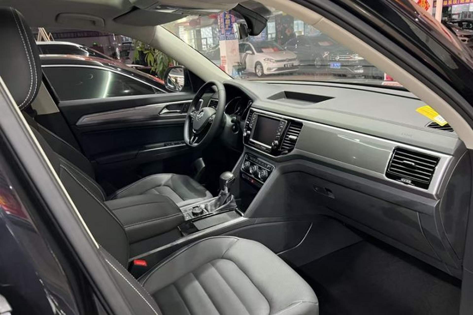 Used Volkswagen Teramont 2017 380TSI Four-Wheel Drive Luxury Edition Interior 4