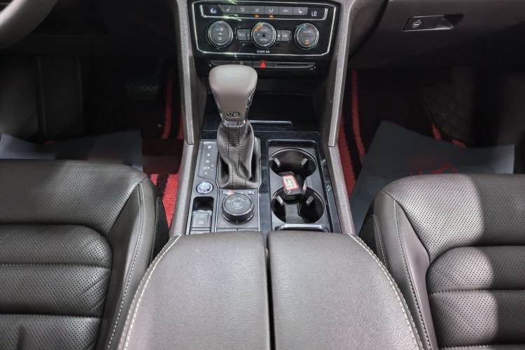 Used Volkswagen Teramont 2017 530 V6 Four-Wheel Drive Luxury Edition Interior 7