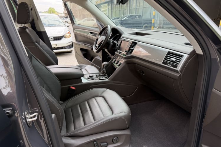 Used Volkswagen Teramont 2017 380TSI Four-Wheel Drive Luxury Edition Interior 8