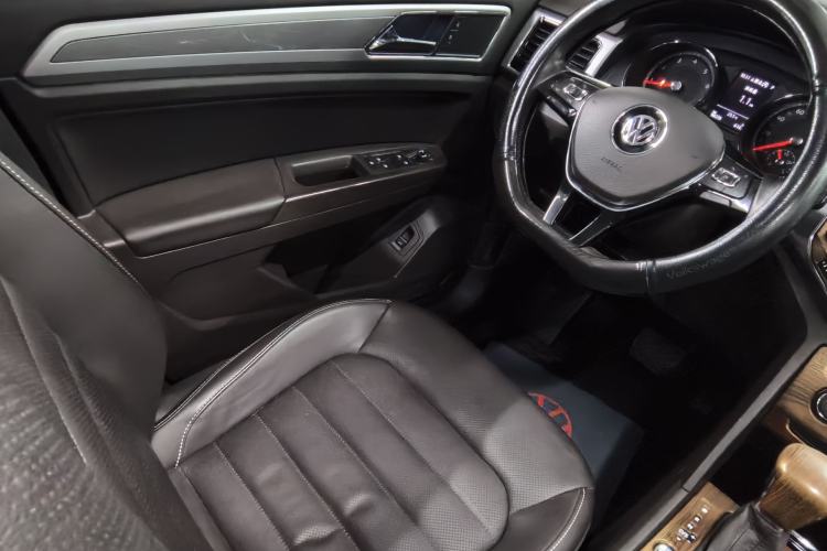 Used Volkswagen Teramont 2017 380TSI Four-Wheel Drive Luxury Edition Interior 9