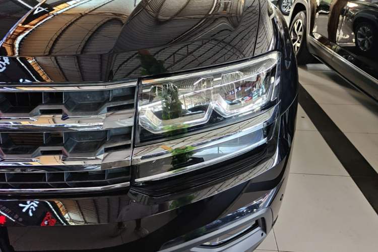 Used Volkswagen Teramont 2017 380TSI Four-Wheel Drive Comfort Edition Left Front Headlight