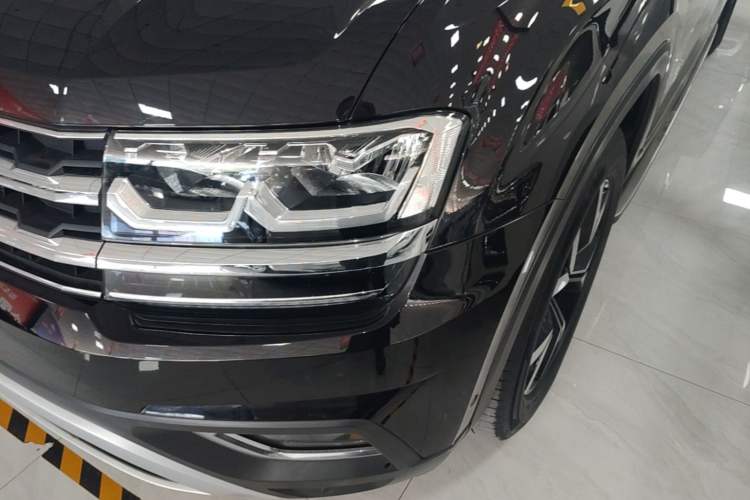 Used Volkswagen Teramont 2017 330TSI Two-Wheel-Drive Luxury Edition Left Front Headlight