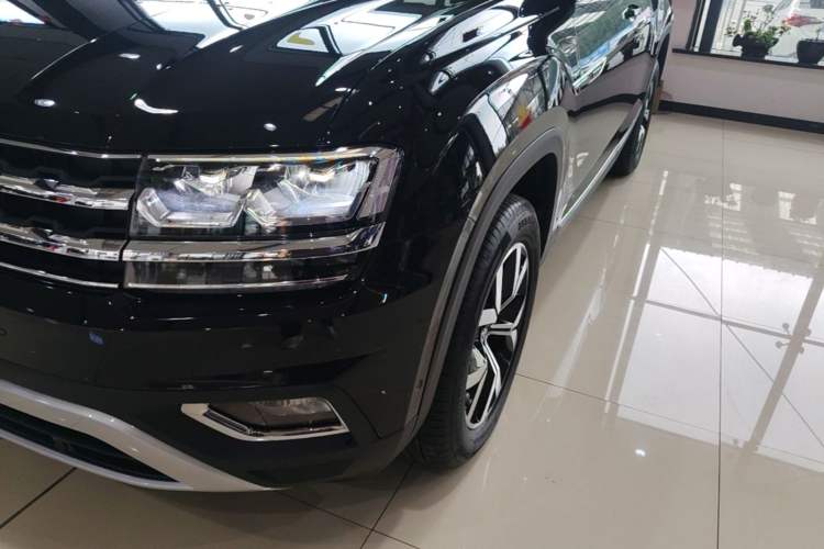 Used Volkswagen Teramont 2017 380TSI Four-Wheel Drive Luxury Edition Left Front Headlight