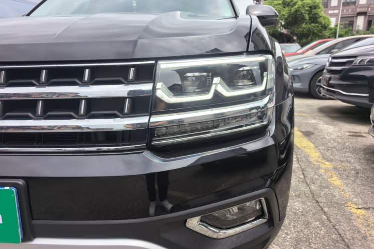 Used Volkswagen Teramont 2017 530 V6 Four-Wheel Drive Flagship Edition Left Front Headlight