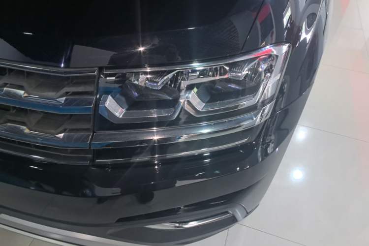 Used Volkswagen Teramont 2017 530 V6 Four-Wheel Drive Luxury Edition Left Front Headlight