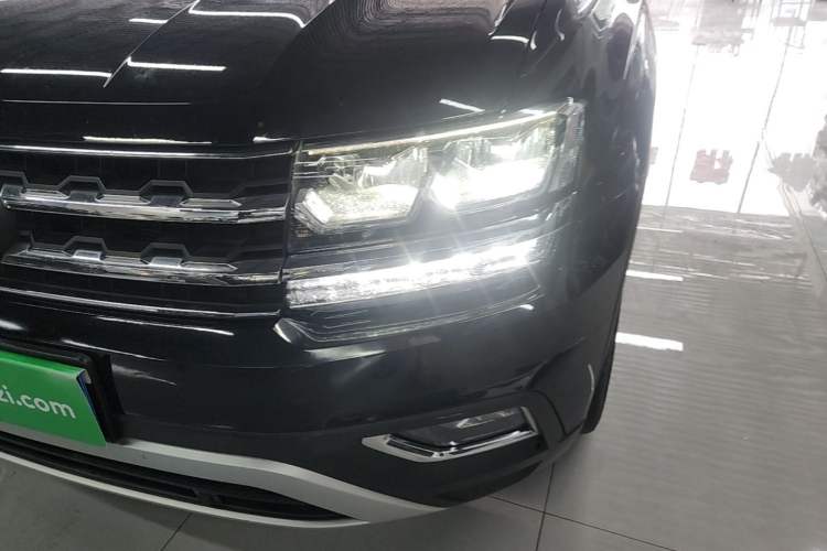 Used Volkswagen Teramont 2017 330TSI Two-Wheel-Drive Luxury Edition Left Front Headlight