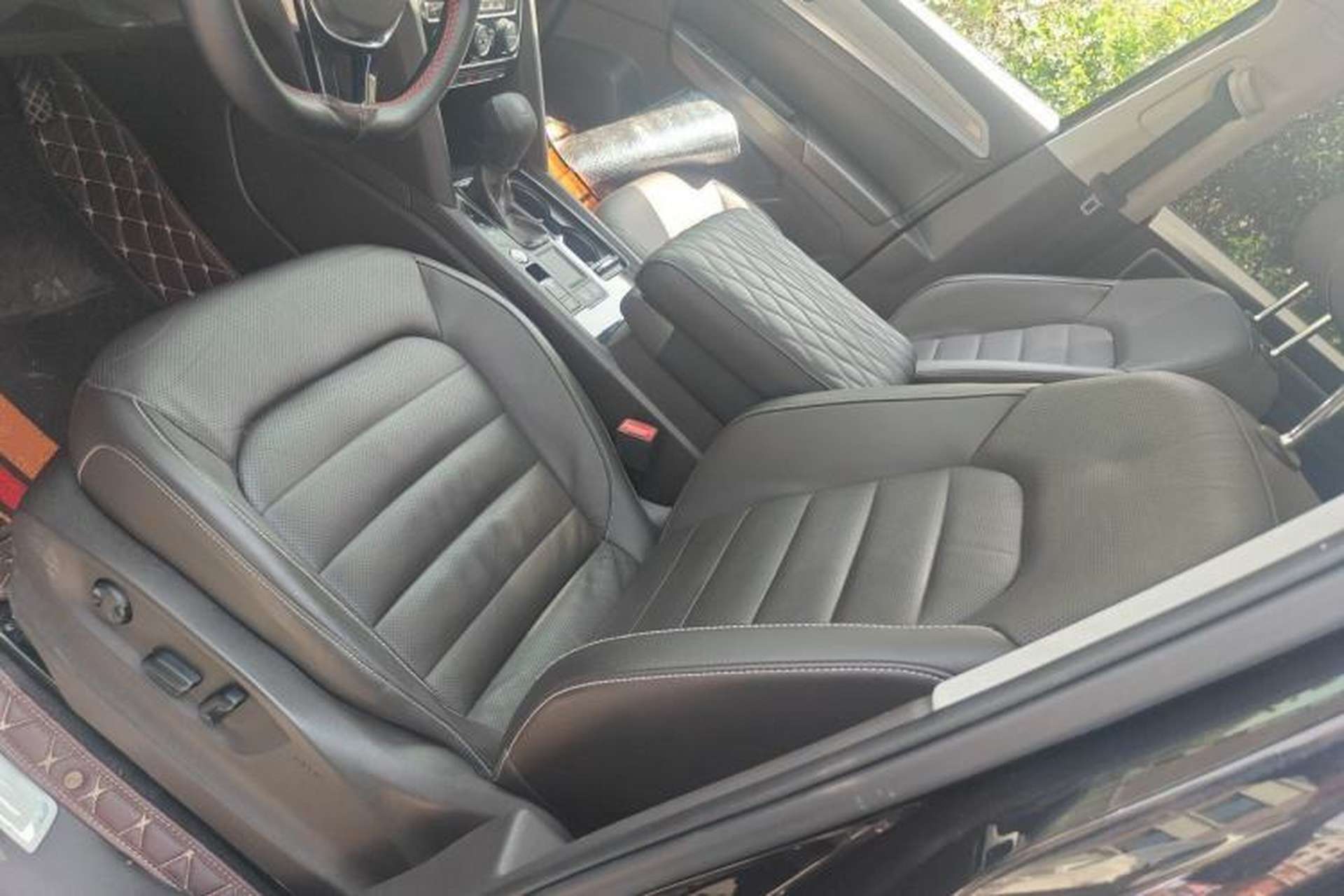 Used Volkswagen Teramont 2017 330TSI Two-Wheel-Drive Luxury Edition Left Front Seat