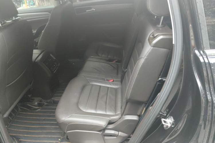 Used Volkswagen Teramont 2017 380TSI Four-Wheel Drive Luxury Edition Left Rear Seat