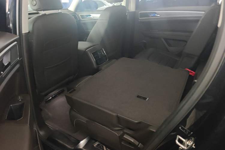 Used Volkswagen Teramont 2017 380TSI Four-Wheel Drive Luxury Edition Left Rear Seat
