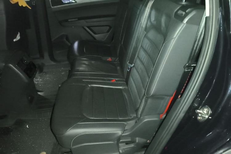Used Volkswagen Teramont 2017 330TSI Two-Wheel-Drive Luxury Edition Left Rear Seat