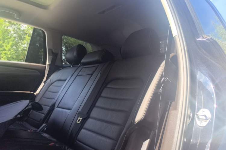 Used Volkswagen Teramont 2017 380TSI Four-Wheel Drive Luxury Edition Left Rear Seat