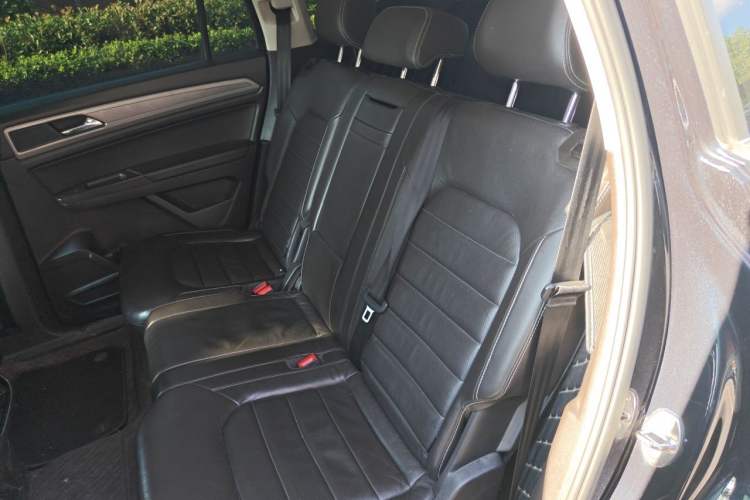 Used Volkswagen Teramont 2017 380TSI Four-Wheel Drive Luxury Edition Left Rear Seat