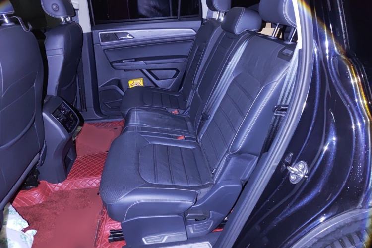 Used Volkswagen Teramont 2017 330TSI Two-Wheel-Drive Luxury Edition Left Rear Seat