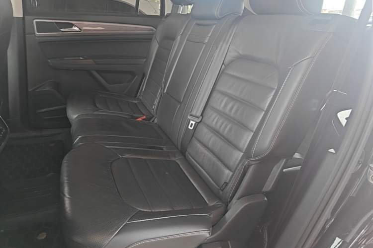 Used Volkswagen Teramont 2017 380TSI Four-Wheel Drive Luxury Edition Left Rear Seat