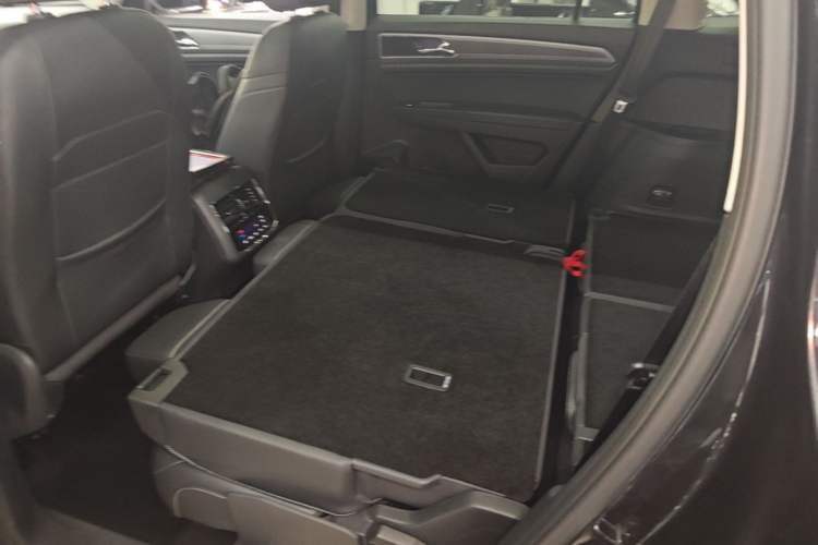 Used Volkswagen Teramont 2017 380TSI Four-Wheel Drive Luxury Edition Left Rear Seat