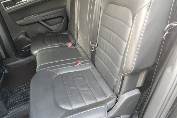 Used Volkswagen Teramont 2017 530 V6 Four-Wheel Drive Flagship Edition Left Rear Seat