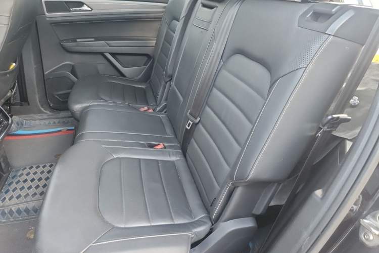 Used Volkswagen Teramont 2017 380TSI Four-Wheel Drive Luxury Edition Left Rear Seat