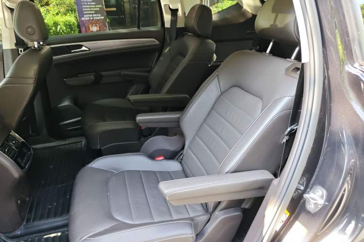 Used Volkswagen Teramont 2017 380TSI Four-Wheel Drive Luxury Edition Left Rear Seat