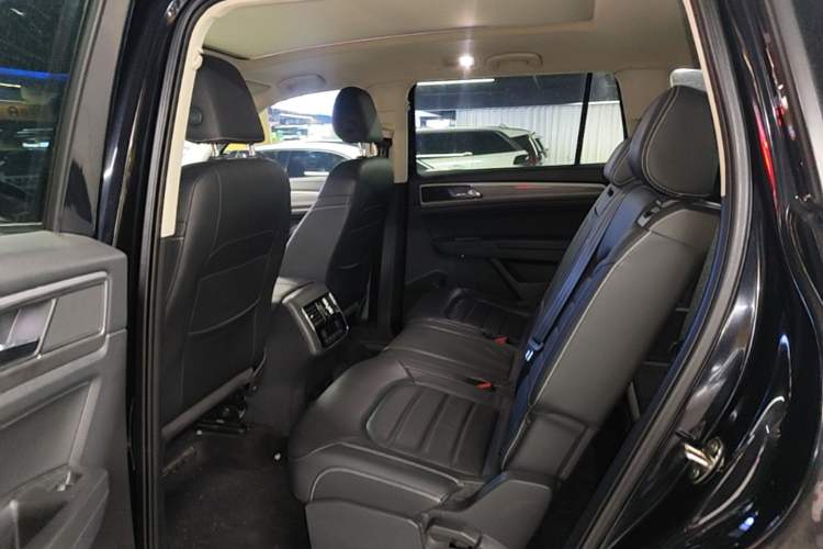 Used Volkswagen Teramont 2017 380TSI Four-Wheel Drive Luxury Edition Left Rear Seat