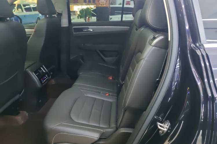 Used Volkswagen Teramont 2017 380TSI Four-Wheel Drive Luxury Edition Left Rear Seat