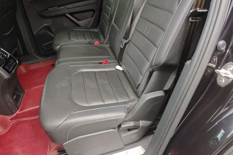 Used Volkswagen Teramont 2017 330TSI Two-Wheel-Drive Luxury Edition Left Rear Seat