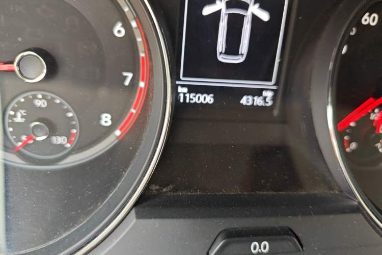 Used Volkswagen Teramont 2017 380TSI Four-Wheel Drive Luxury Edition Odometer Close Up