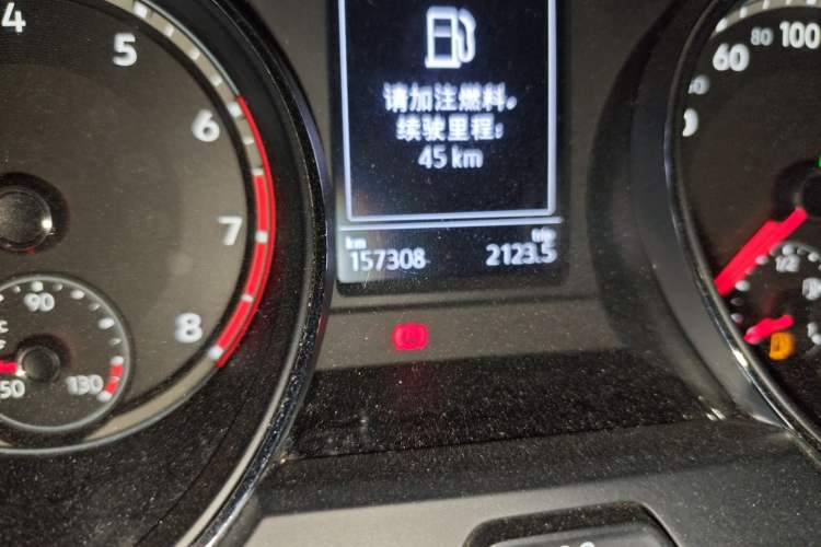 Used Volkswagen Teramont 2017 330TSI Two-Wheel-Drive Luxury Edition Odometer Close Up